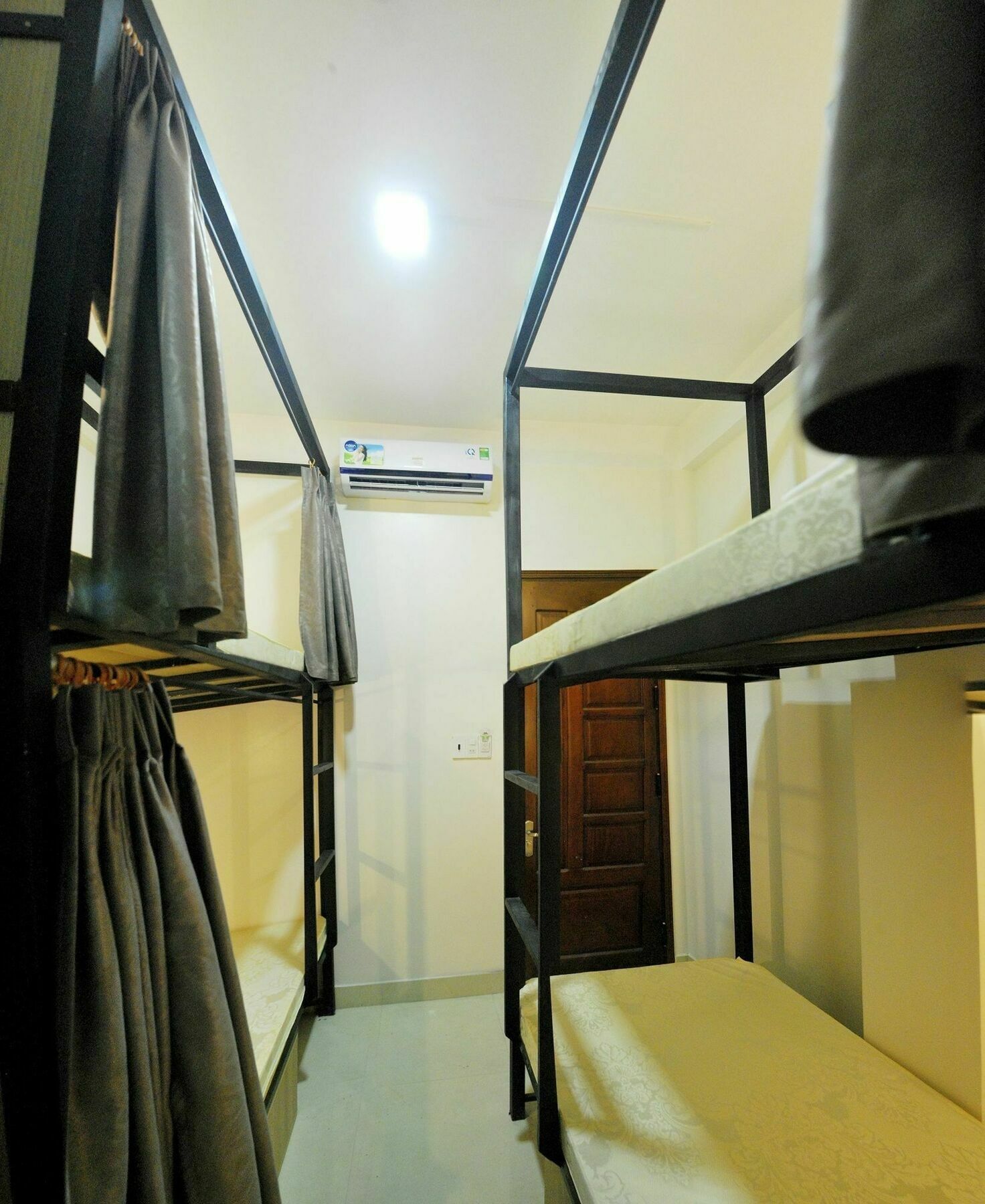 Tin Tin Hue Hostel Esterno foto